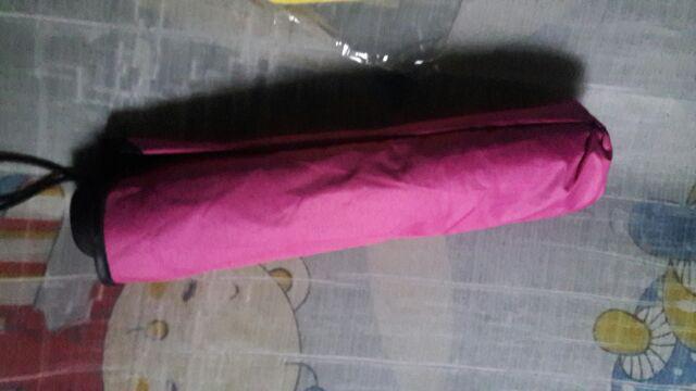 Es223  Payung Lipat Ajaib Bisa Berubah Warna Saat Basah