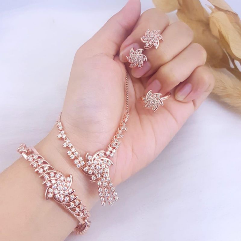 Set replika berlian titanium anti karat,kalung,anting, cincin, gelang,Gratis box