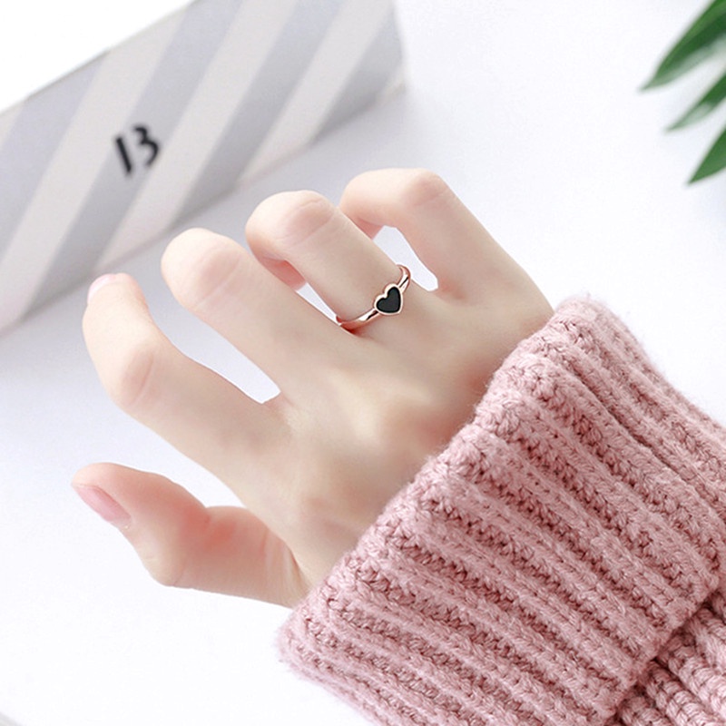 Cincin Titanium Premium Lapis Emas 18K Bentuk Hati Anti Karat Perhiasan