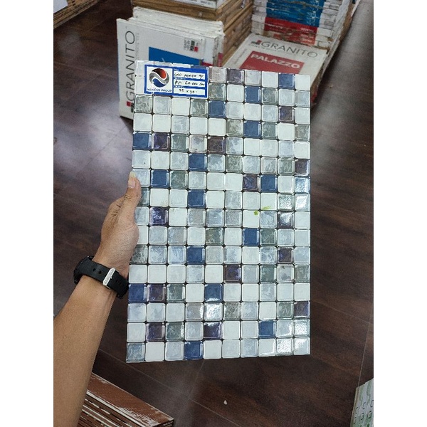 Keramik dinding 25x40 Monza grey Uno