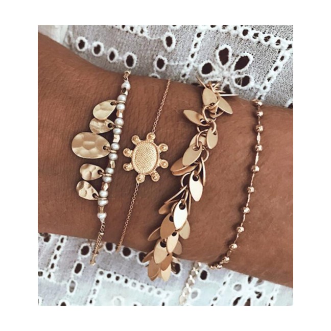 LRC Gelang Tangan Fashion Golden Irregular Alloy Bump Rice Beads Leaves Small Turtle Bracelet Set D6