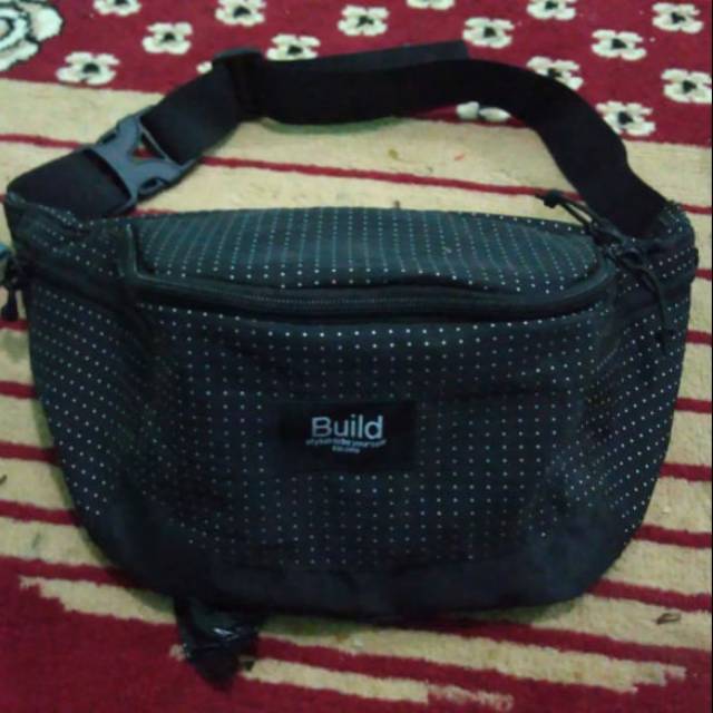 TAS WAISTBAG /TAS SELEMPANG BUILD CLOTHING