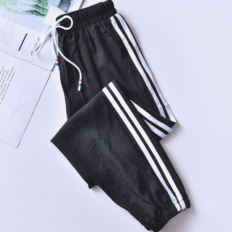 THISTLE - #JG04 Celana Jogger Wanita Motif Garis Putih Samping / Celana Panjang Wanita - IMPORT