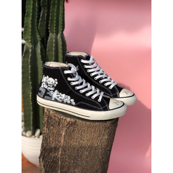 Sepatu converse 70s x kaws