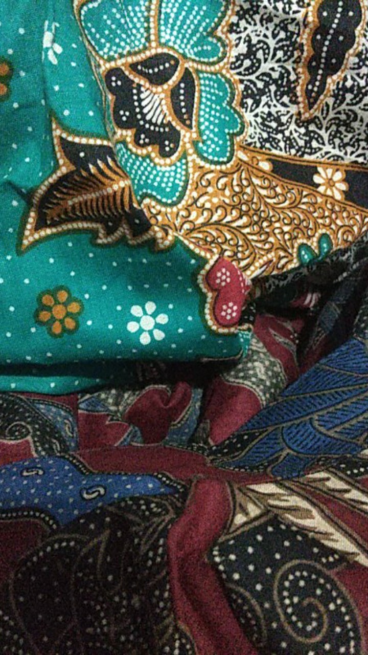 Tunik Batik Motif Mega Mendung Merah