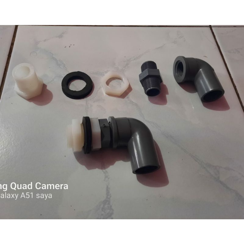 ALAT pembuangan air sirkulasi kolam terpal supaya kalo hujan kolam tidak penuh bisa buat penguras  a