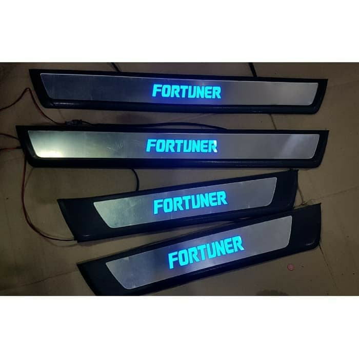 sill plate injakan samping pintu lampu mobil toyota all new fortuner vrz 2016 sampai 2022 lampu biru 2017 2018 2019 2020 2021