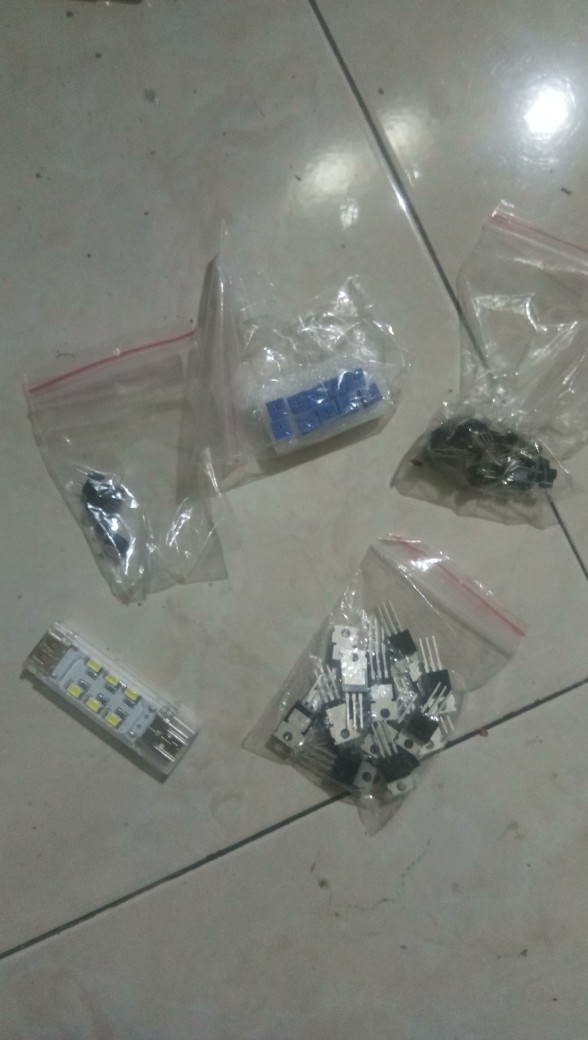 50pcs Transistor S9012 S9013 S9014 9015 9018 A1015 C1815 A42 A92 2n5401 2n5551 A733 C945 S8050 S8550