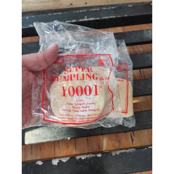 

kulit dimsum 10001 ukuran 7,5cm