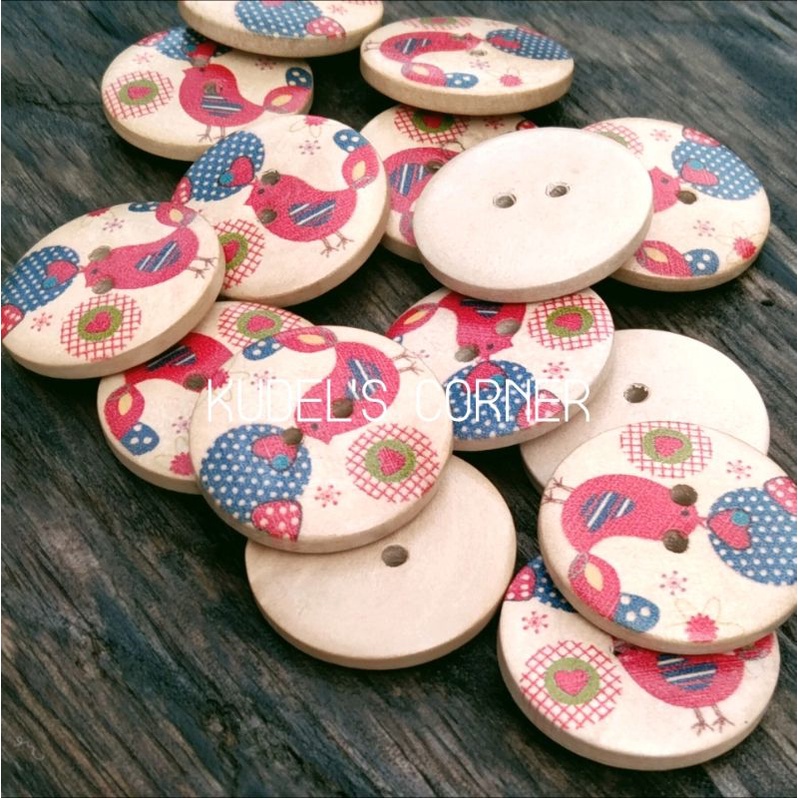 6pcs/stgh lusin kancing kayu bulat 2 lubang motif burung diameter 25mm/2,5cm