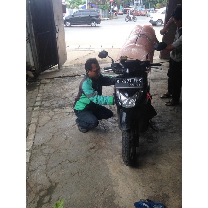 

JUAL PLASTIK BUBBLE BUBBLE WRAP PLASTIK GELEMBUNG PACKING 50MX125M DHF5143VFF