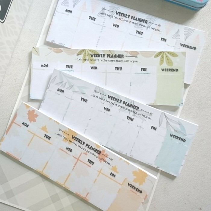 

Estudio weekly planner tear off AD13