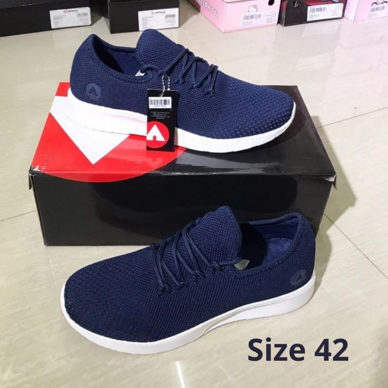 Sepatu Air Walk Jean size 42 Navy