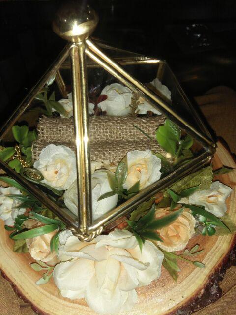 Ring Bearer Tempat Cincin Kaca Terarium