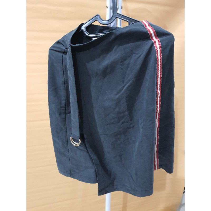 Preloved H&M, rok anak remaja