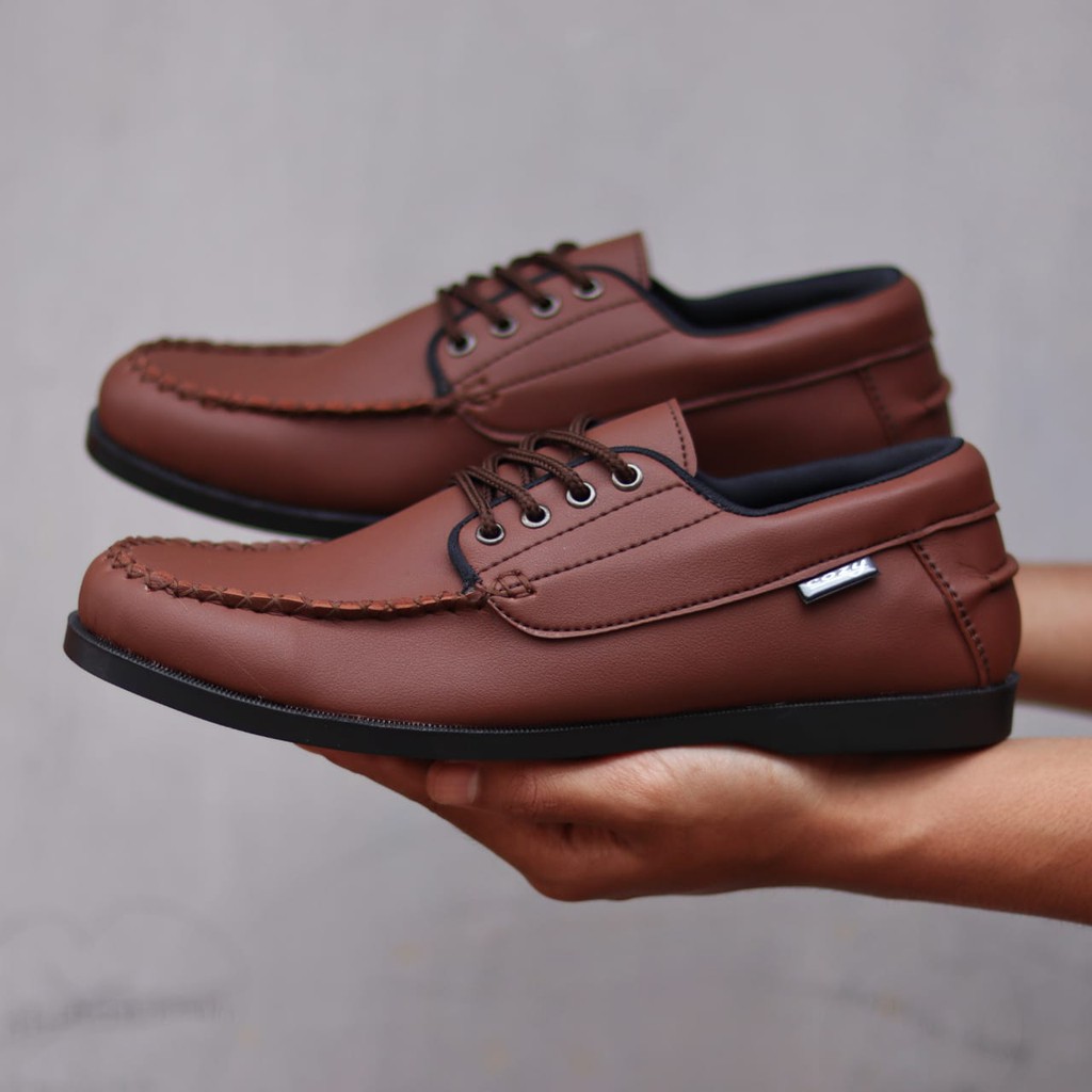 Sepatu Formal Kasual Pria Kulit Syintetik Model Pantofel Hitam Sepatu Santai Kerja Kuliah