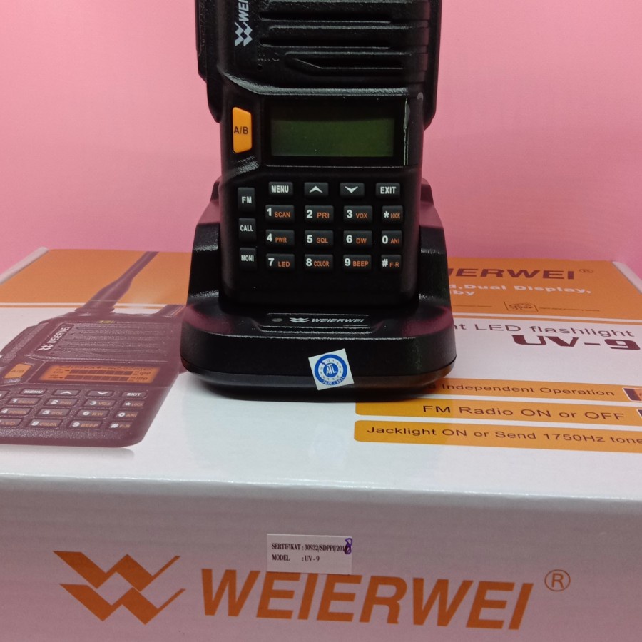 HT HANDY TALKIE WEIERWEI UV-9 TRI BAND