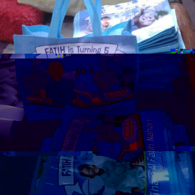 

Tas tenteng uk. 30x25 lbr 10 cm