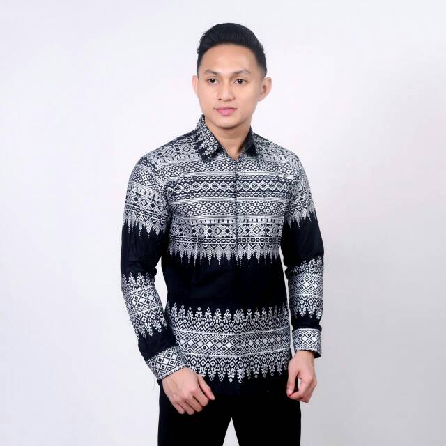 Kemeja batik kombinasi lengan panjang warna putih muslim Gus Azmi Syubbanul Muslimin