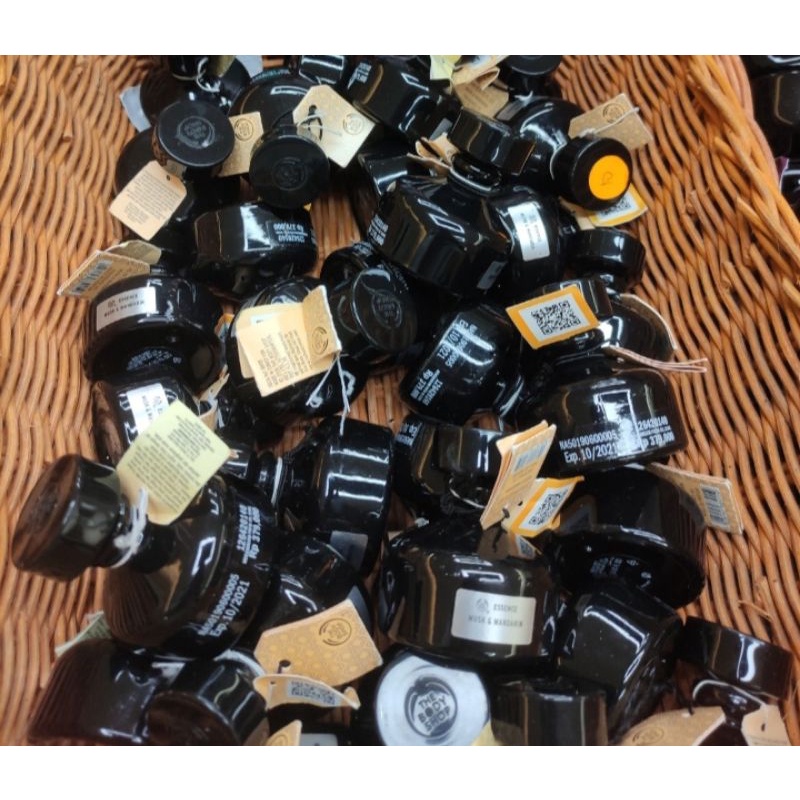 The Body Shop Essence Perfume Oil - 20ml