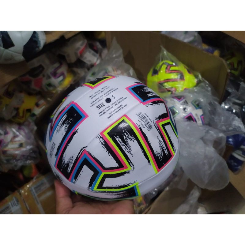 Bola kaki Adidas import