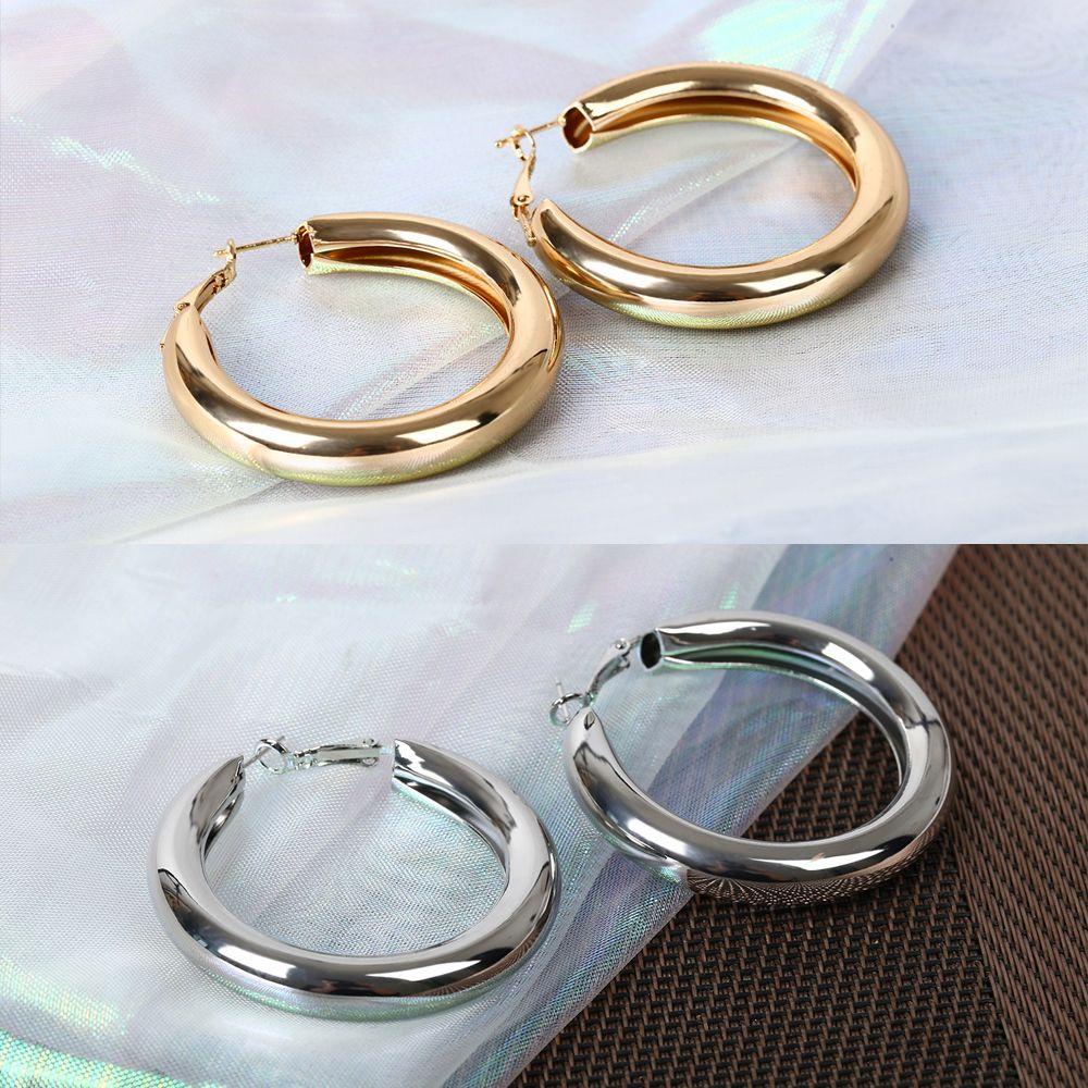 Top Hoop Earrings Hiphop Wanita Perhiasan Lingkaran Bulat Minimalis