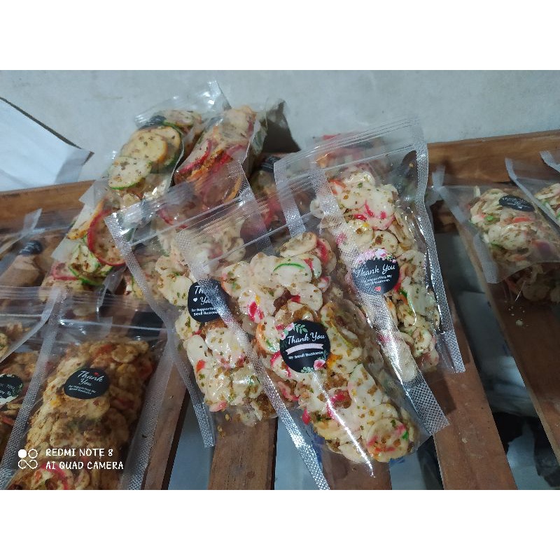 

KRUPUK SEBLAK ORIGINAL ( TIDAK PEDAS )