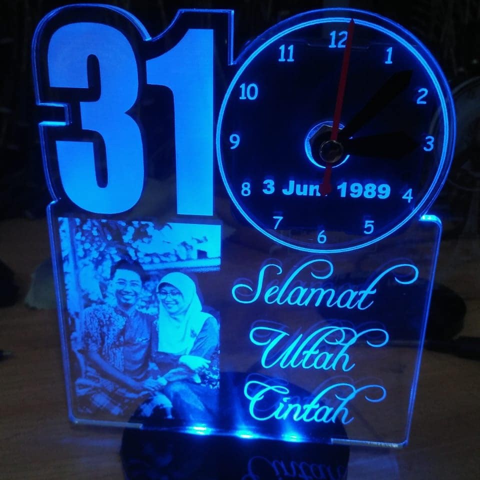 Kado Unik Lampu Hias Akrilik #1