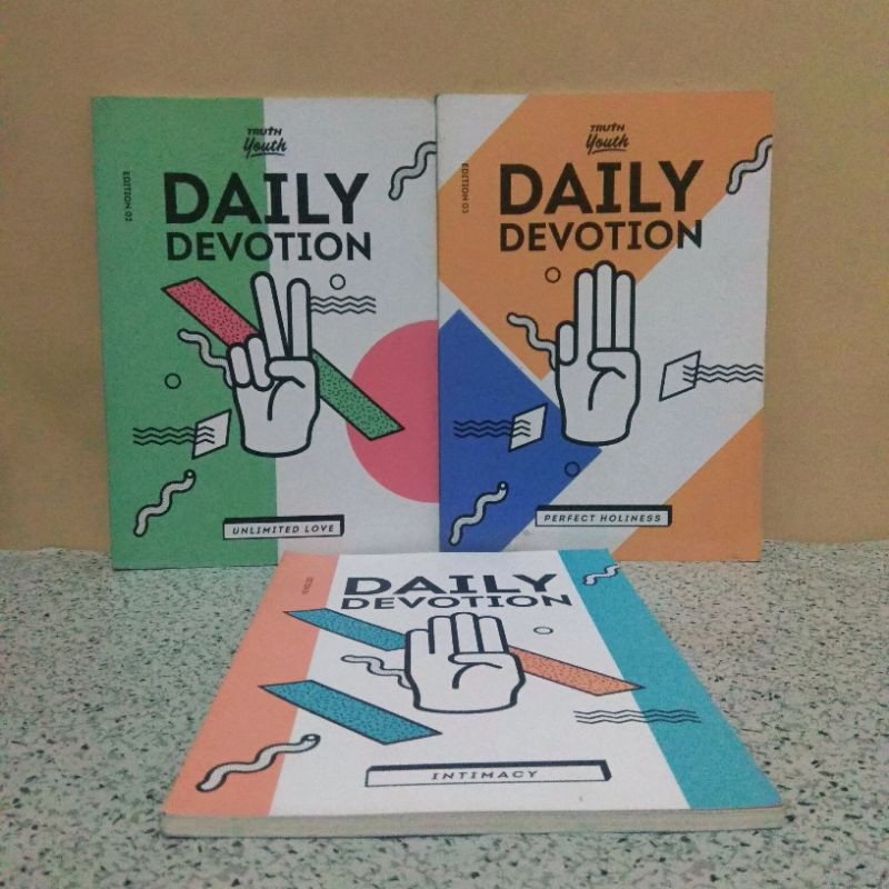 BUKU ORIGINAL DAILY DEVOTION - EDISI 3 DAN 4 - BUKU ROHANI REMAJA KRISTEN