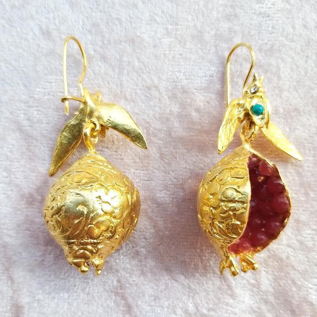 Hu Hu Hu Hu Hu Alat Bantu Pasang Kacamata♡ 1 Pasang Anting Kait Gantung Wanita Desain Buah Delima Gaya Unik Untuk Pesta