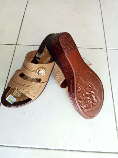 Sandal Wedges Reyfa LOVE