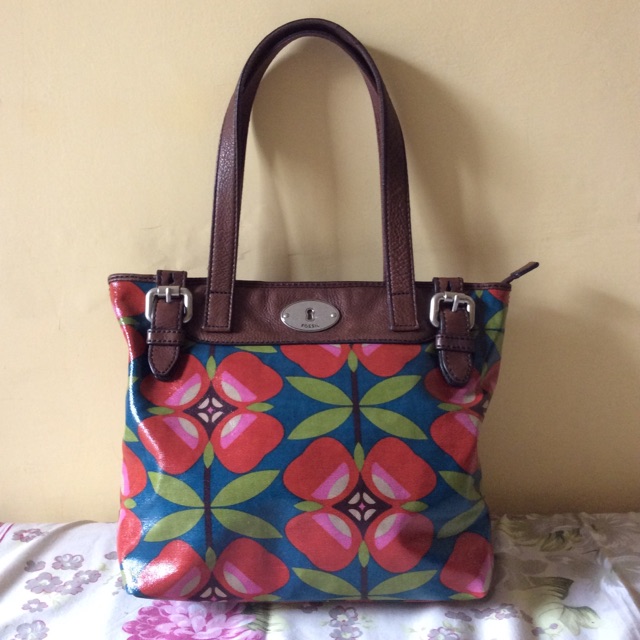 Fossil keyper shopper red cherry