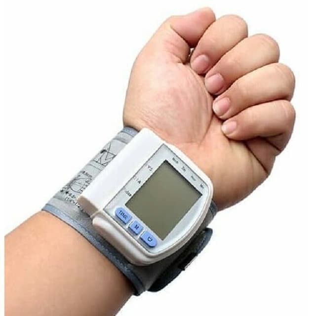 Tensimeter Digital Alat Ukur Tekanan Tensi Darah Blood Pressure Heartbeat Detak Jantung Berkualitas