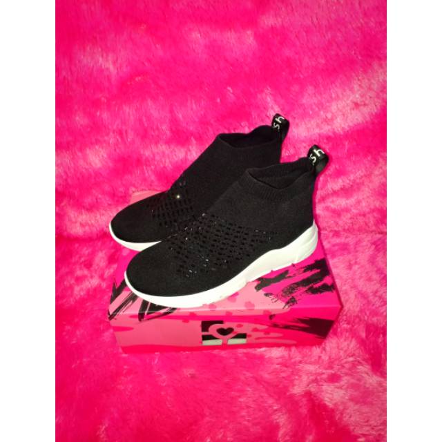 Gosh shoes Art 287 black size 40 likenew (Ready)