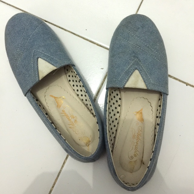 Sepatu adorable projects size 36