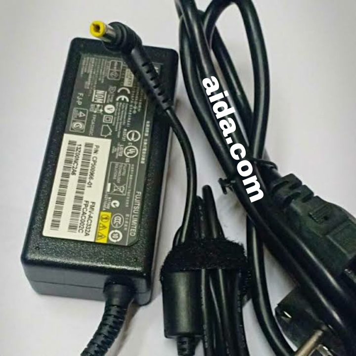 Adaptor Charger Laptop Fujitsu Lifebook E753 E743 UH572 SH771 19V 3.42A