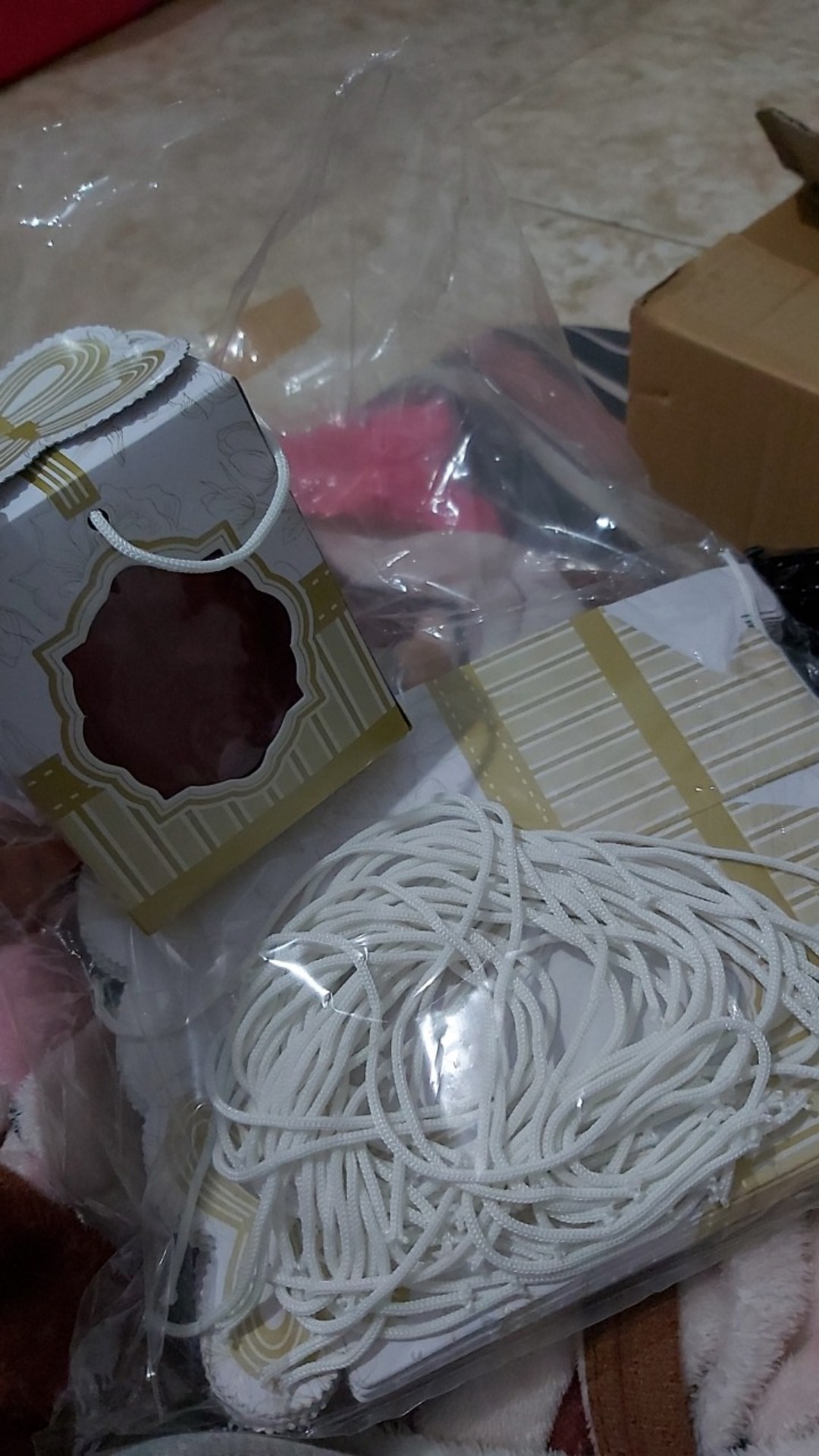 Box Gelas Gagang T 11cm L 9 Cm Free Tali