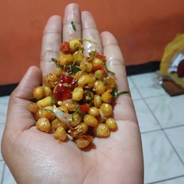 

camilan jagung goreng pulut pedas
