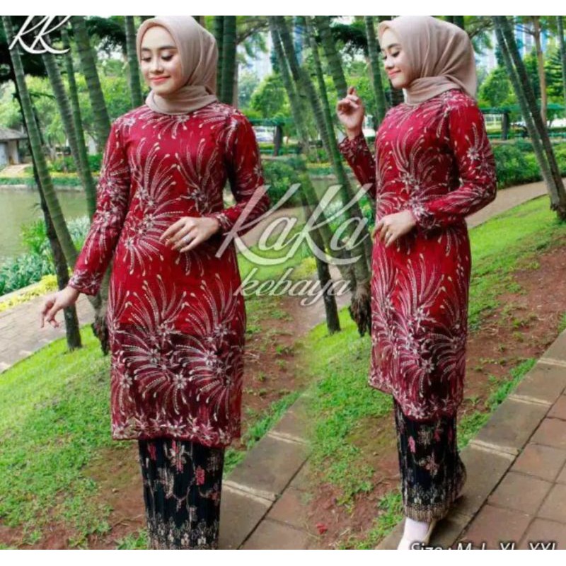 setelan kebaya tunangan /setelan kebaya modern Kaka /set kebaya kondangan modern
