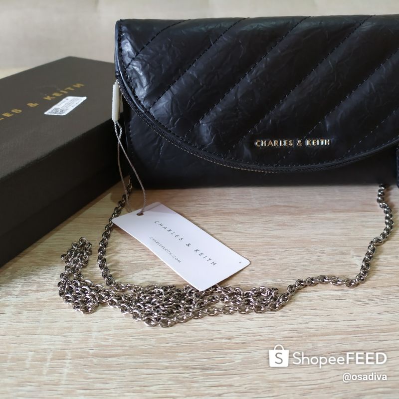 Charles and Keith Dompet Panjang Ada Rantainya Like New