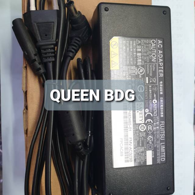 adaptor 19v 5,27a fujitsu