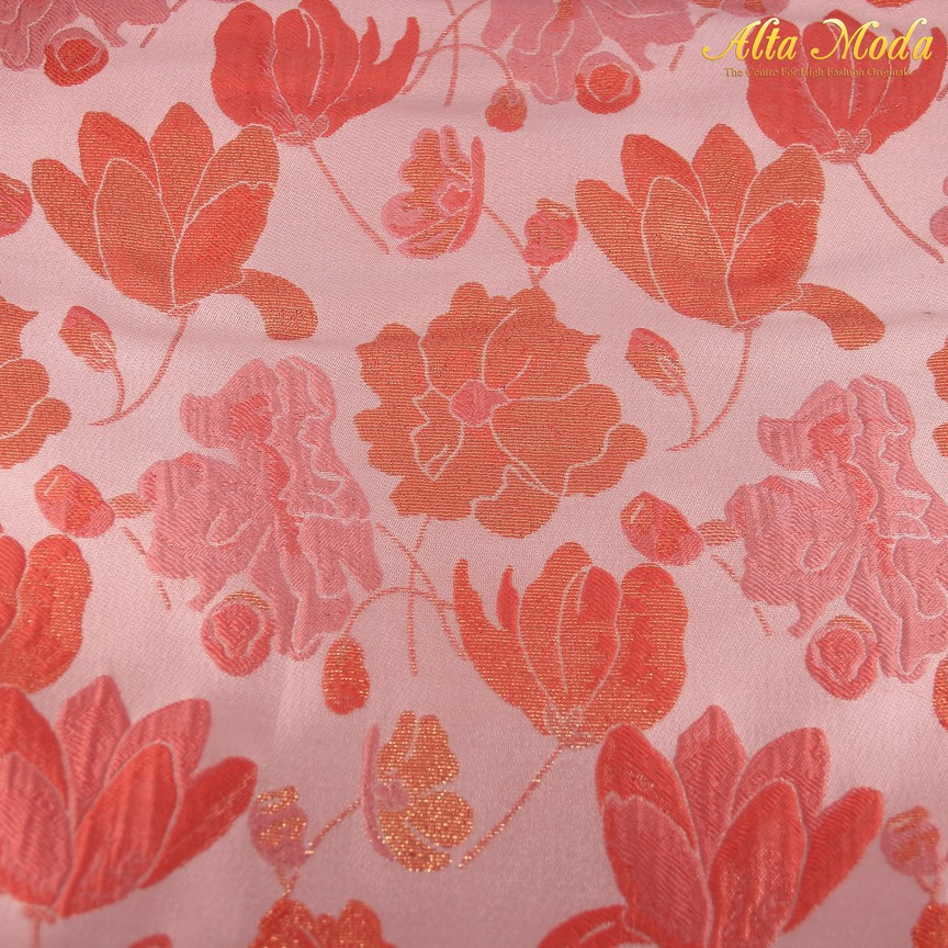 

Alta Moda Jacquard Lurex Armani Peach Bunga (1M)