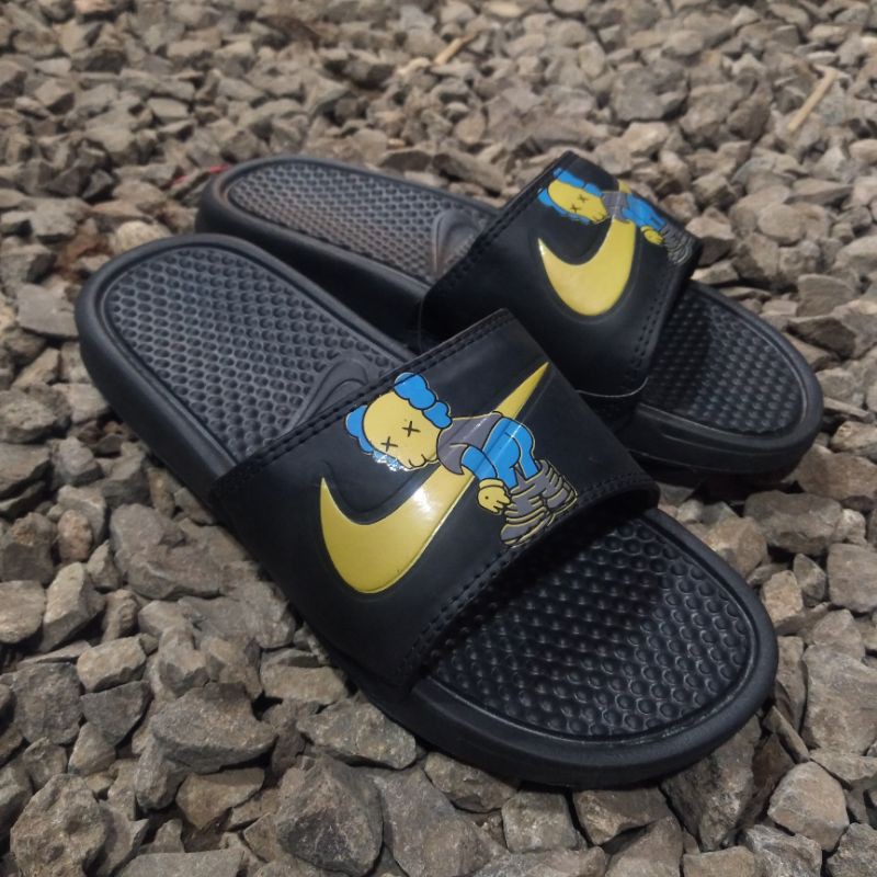 Sandal Nike Banassi Kaws