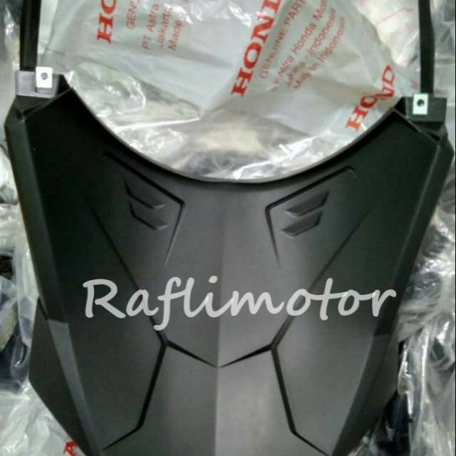 COVER DEK PARUH VARIO 125-150 - DEK PARUH DEPAN VARIO