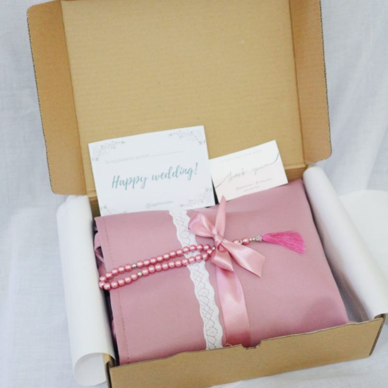 

Hampers Mukenah/Hampers Pernikahan/Kado Pernikahan/Kado Mukenah/Kado Muslimah/Hadiah untuk Istri