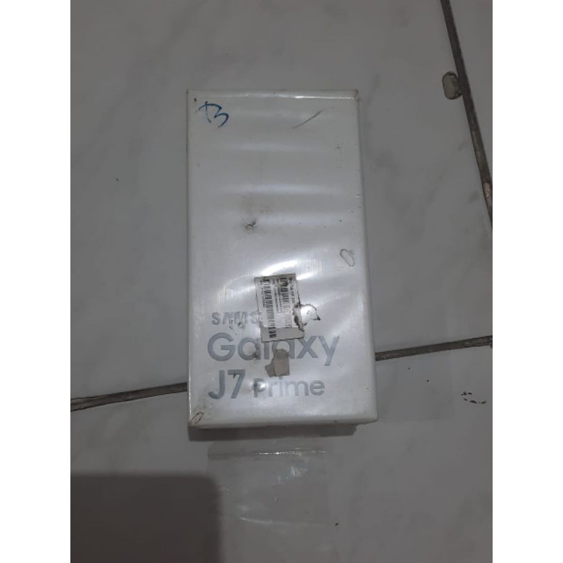 Samsung galaxy J7 Prime second