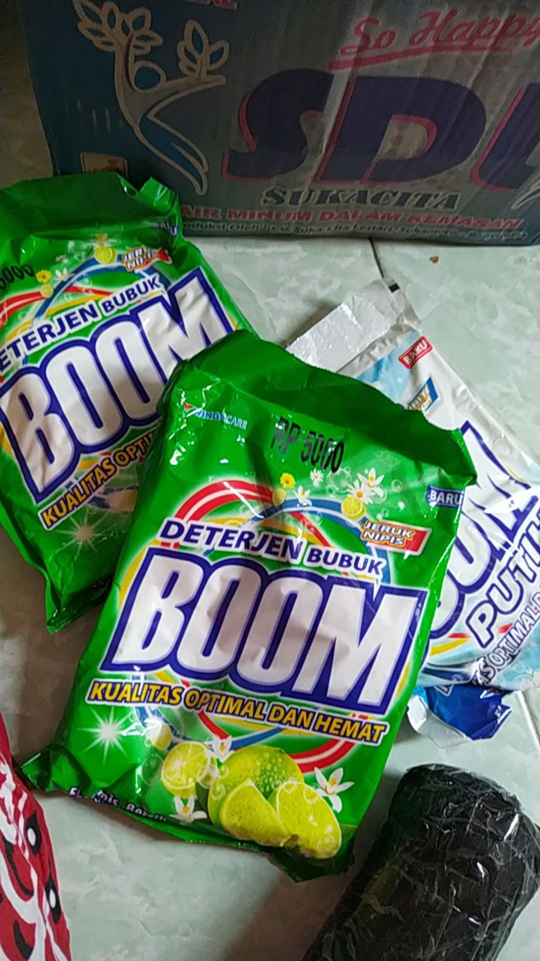 Detergen Boom Bubuk 1kg Muat 3pcs