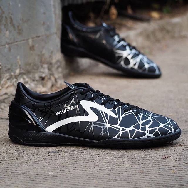 sepatu futsal specs Acc Spyder in lightspeed hitam merah in Lightspeed BlackSilver SE -original100%