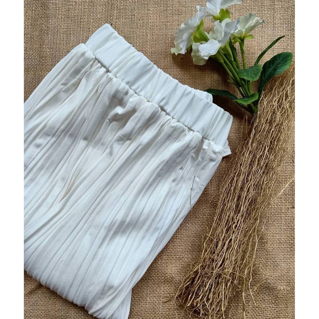 Ootd Rok Plisket Big Size - 20+ Inspirasi Ootd Rok Plisket Warna Merah