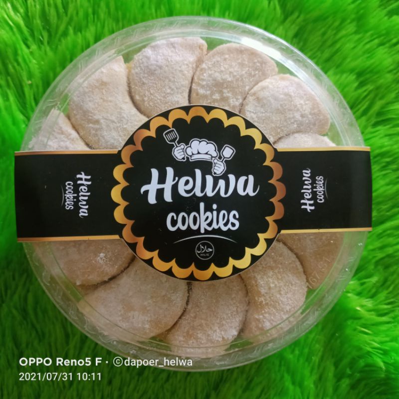 

KUE SALJU/PUTRI SALJU/KUE KERING netto 500 gram